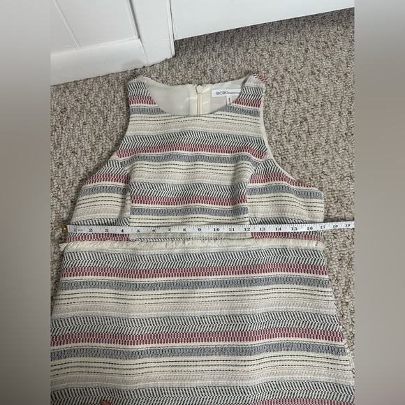 BCBGMAXAZRIA Striped Sleeveless Dress in Cream and Red girls' size 10. - Picture 8 of 8